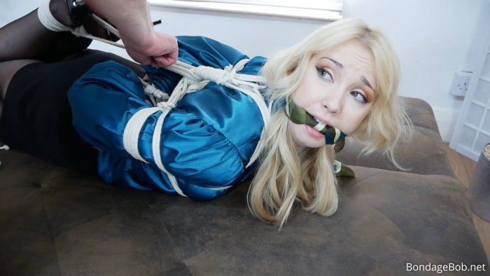 LilMissyUK, Bondage Volunteer